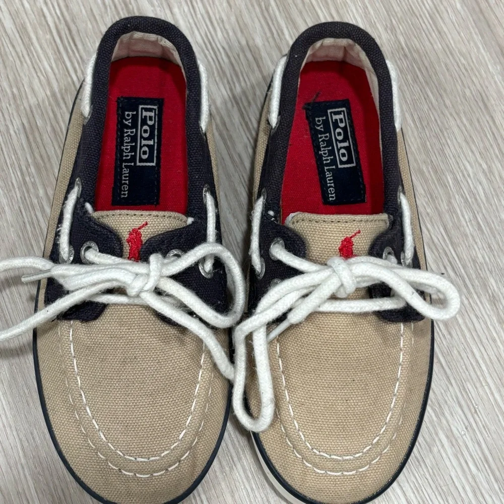 Polo by Ralph Lauren Tan and Black Kids Boat Shoes (size 10.5)
